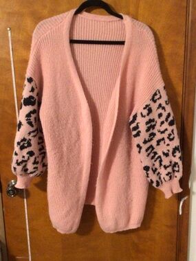 Pink Open-Front Cardigan with Leopard-Print Balloon Sleeves